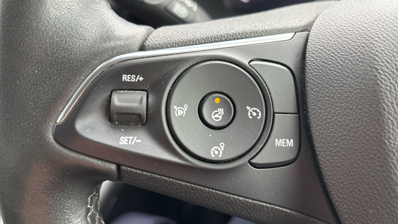 Vauxhall Combo Life 100kW SE 50kWh 5dr Auto Electric Estate